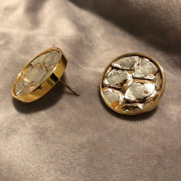 Dara Ettinger Python Round Earrings 14kt Gold - Picture 3 of 3